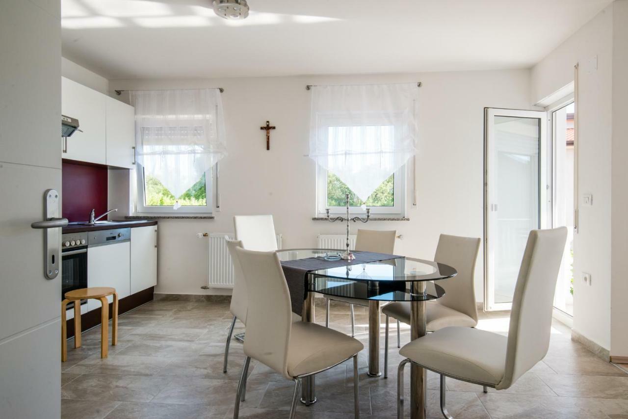 Ferienhaus Bucic Buje Luaran gambar