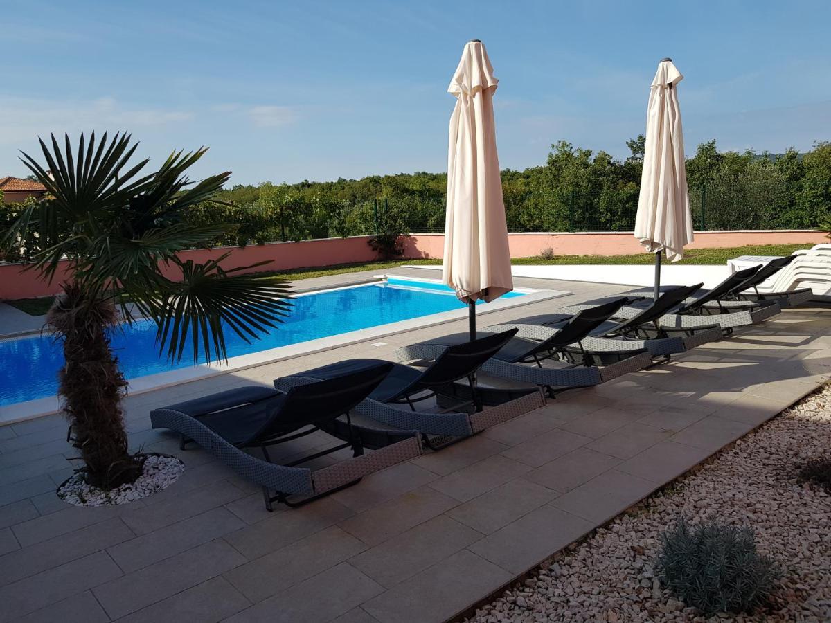 Ferienhaus Bucic Buje Luaran gambar